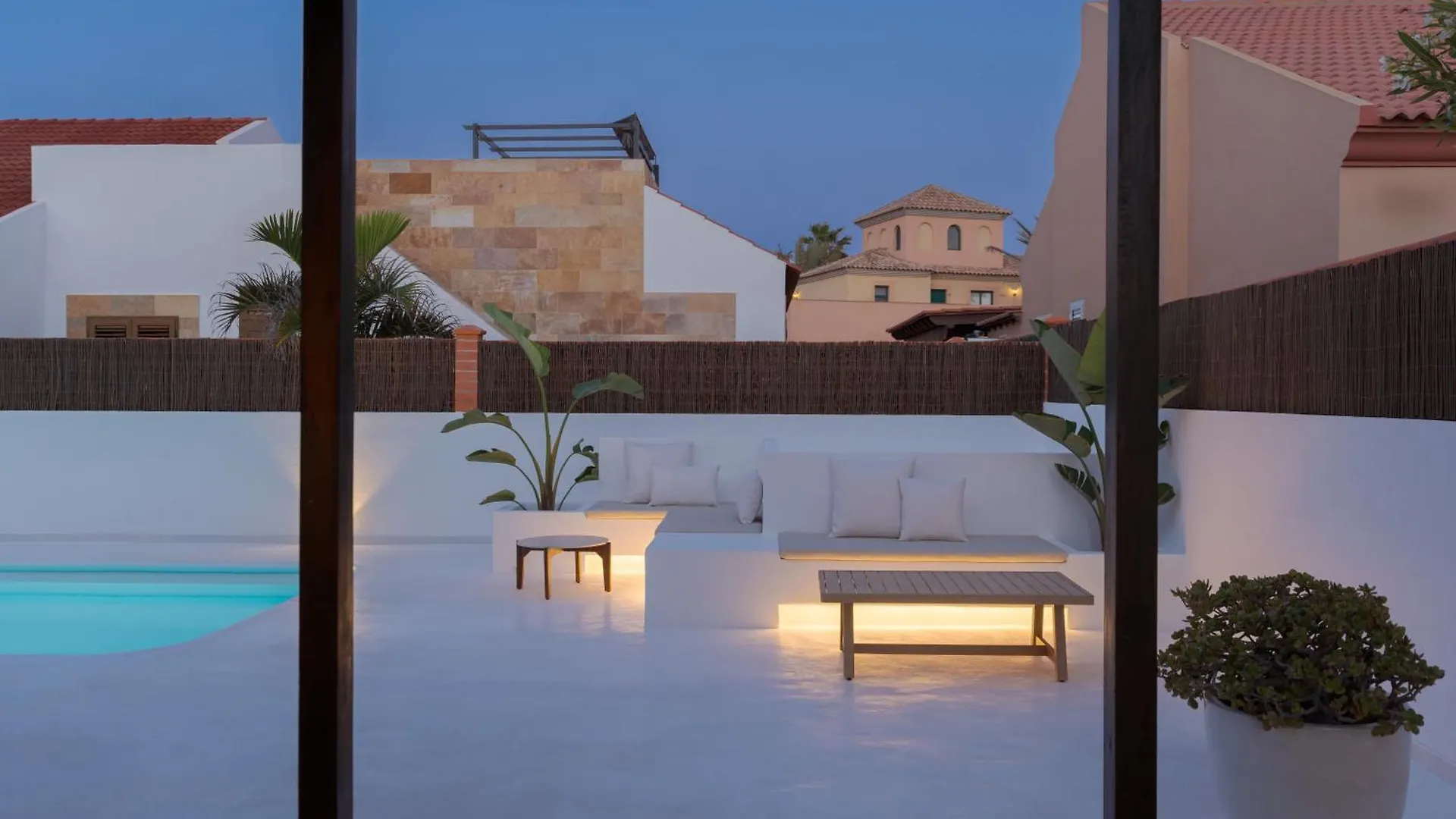 Villa Hikari - Design House With Heated Pool In 코라레호