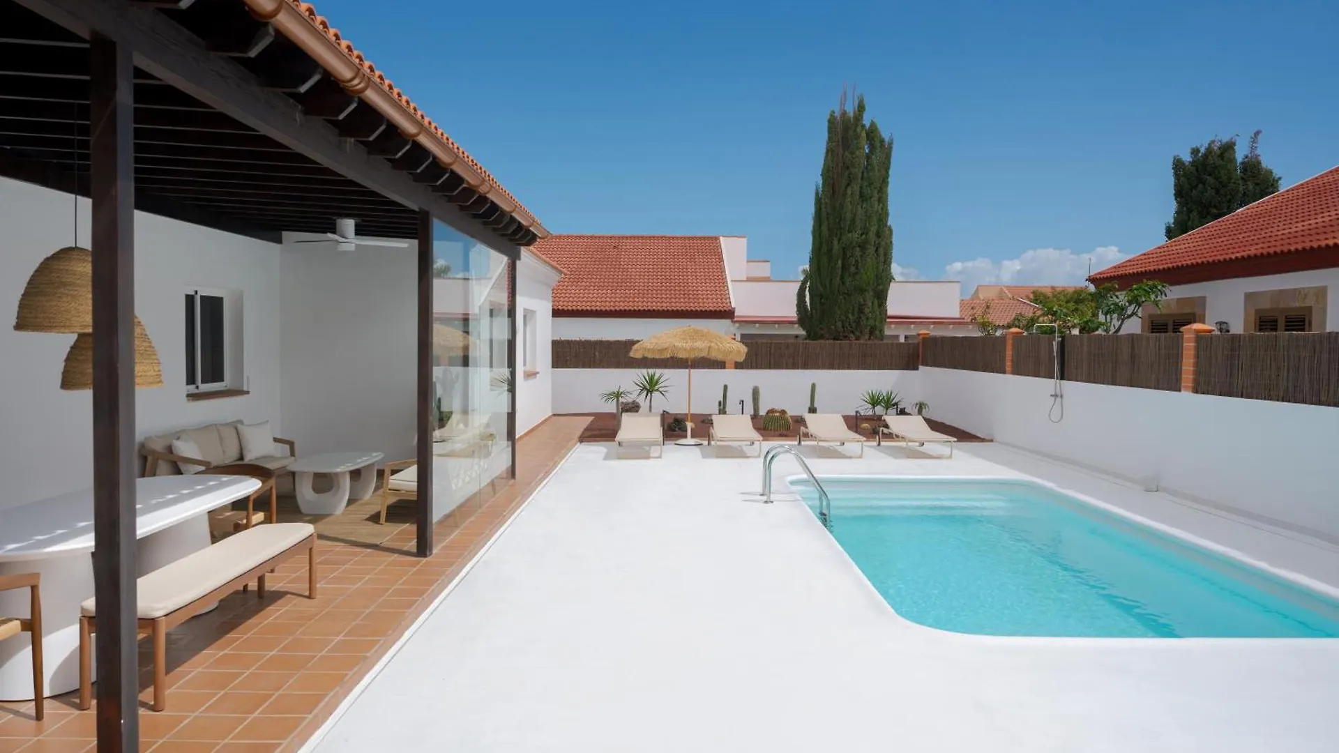 Villa Hikari - Design House With Heated Pool In 코라레호 스페인